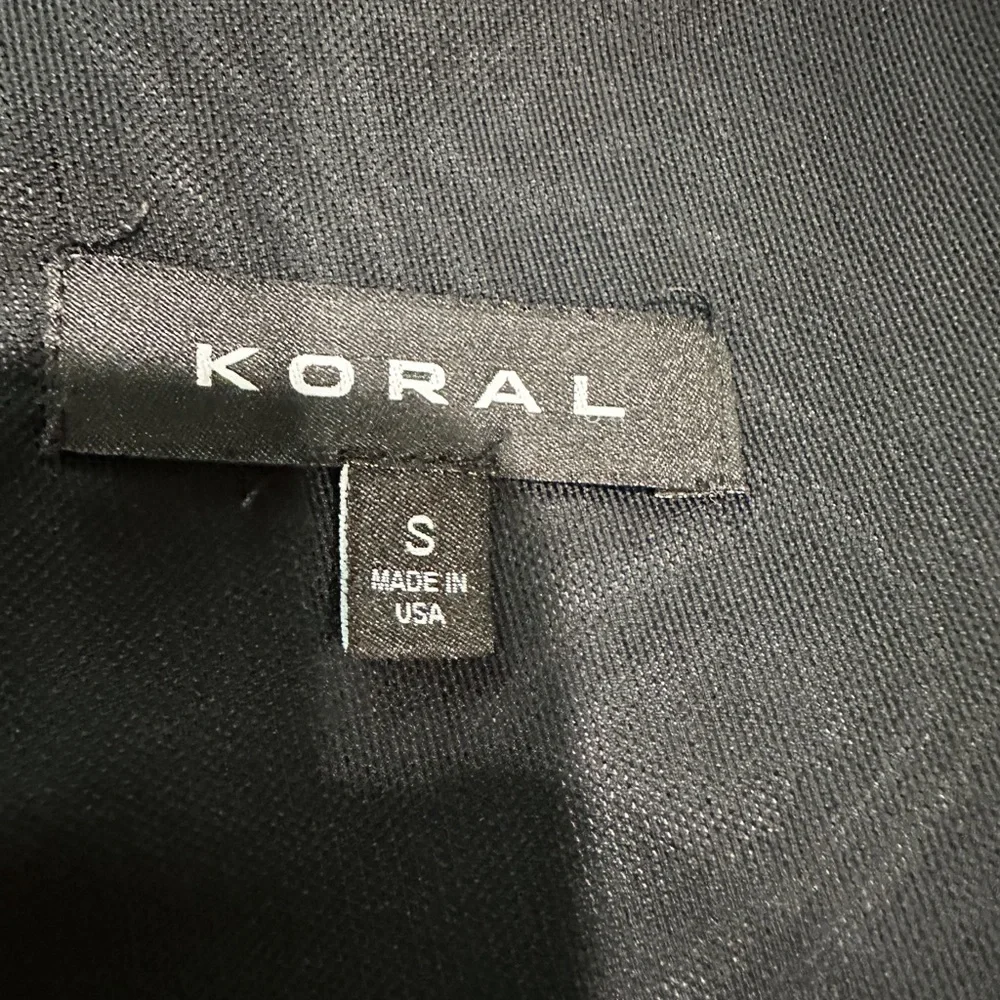 Revolve Koral Cropped Tank Top Size Small Gray - Picture 5 of 7